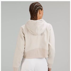 Loungeful Cropped Hoodie
Sparkle